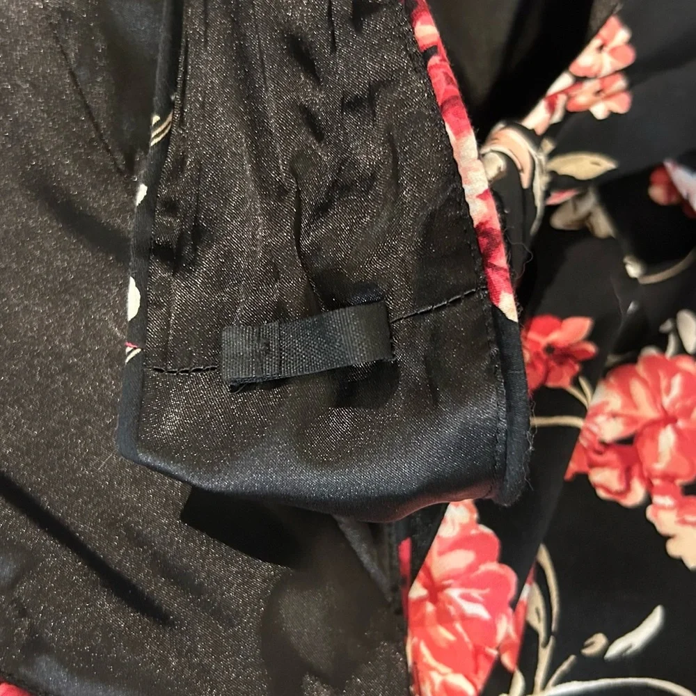 White House Black Market Black Floral Dress - Picture 6 of 6